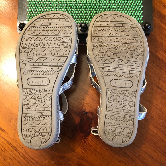 Disney/Stride Rite Silver Cinderella Crown Sandals - Picture 7 of 8